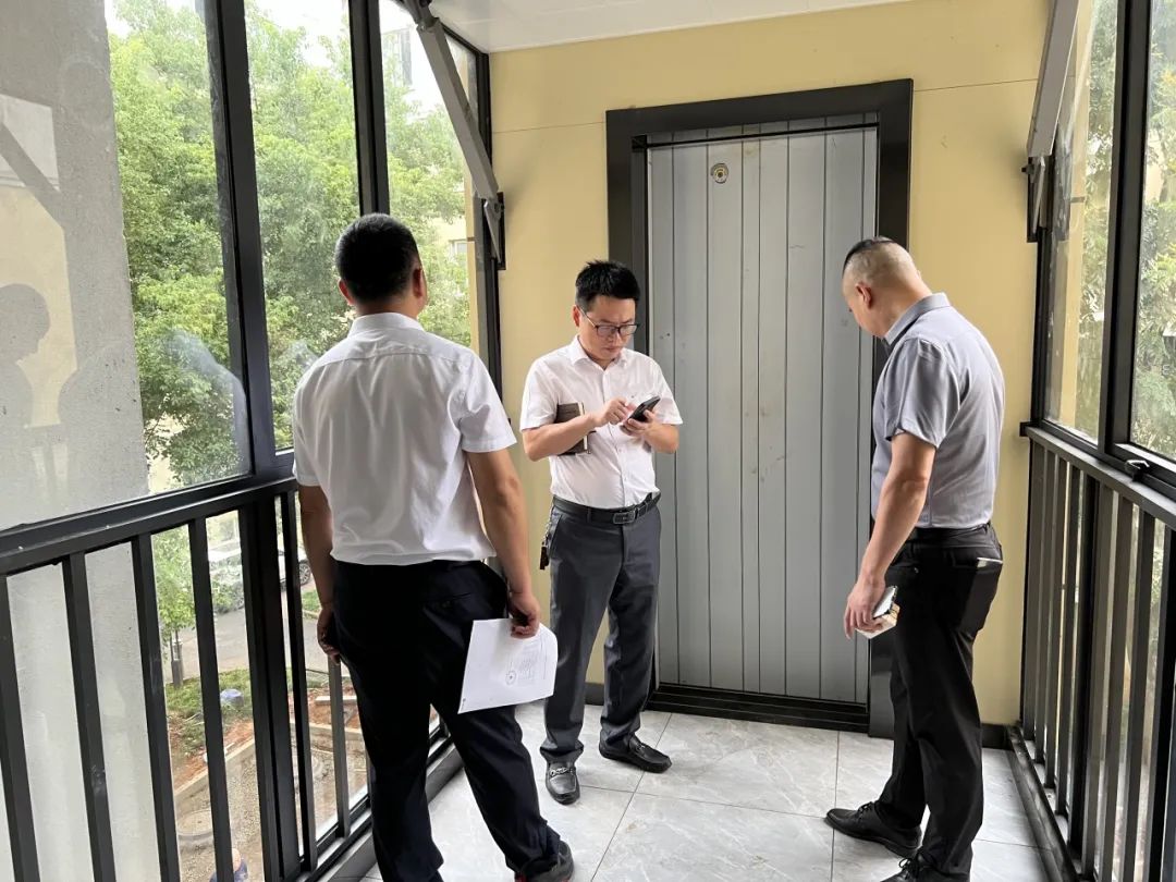 和记怡情电梯|完工：老楼旧梯换新梯，老小区加装电梯！